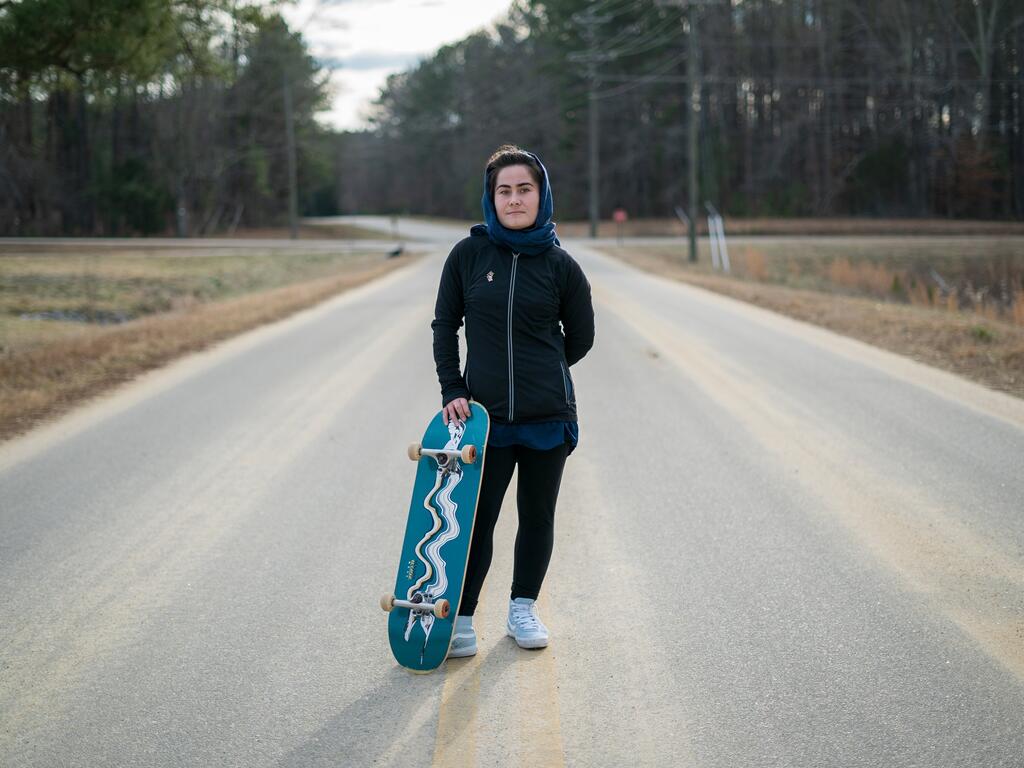 woman with skateboard
