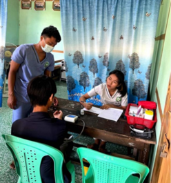 Medical staff of KBC is examining the patients at the Ziun clinic in Myitkyina in Kachin State. 