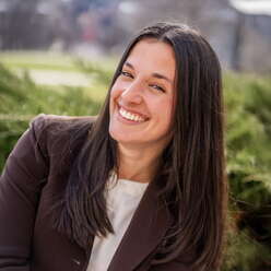 Hailey, a volunteer at the IRC in Silver Spring