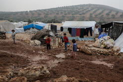 Displaced Syrian children in Idlib