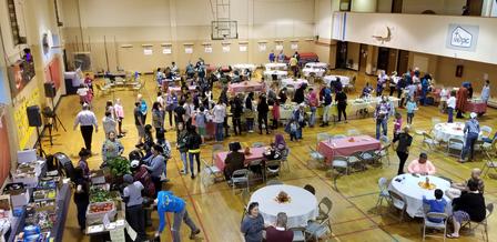 The hall starts to fill as people get ready to eat! The hall starts to fill as people get ready to eat!