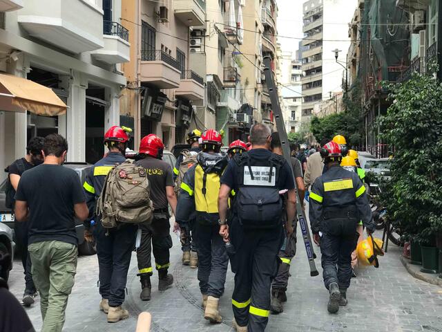 Ein Team Freiwilliger auf den Straßen von Beirut.