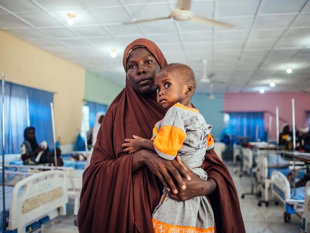 Hajja Fati Abdulmininu, and her son Mustapha spent 28 days getting treated at the IRC’s Mashamari Stabilization centre in Jere, Borno, Nigeria.
