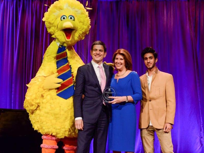 Big Bird, David Miliband, Sherrie Westin, and Ridha pose during award ceremony at Sesame Workshop Gala Big Bird, David Miliband, Sherrie Westin, and Ridha pose during award ceremony at Sesame Workshop Gala