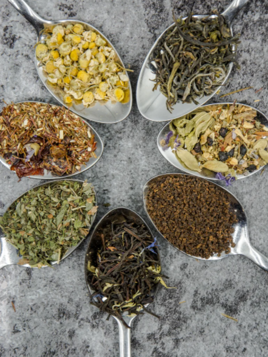 Tea Samples in spoons.