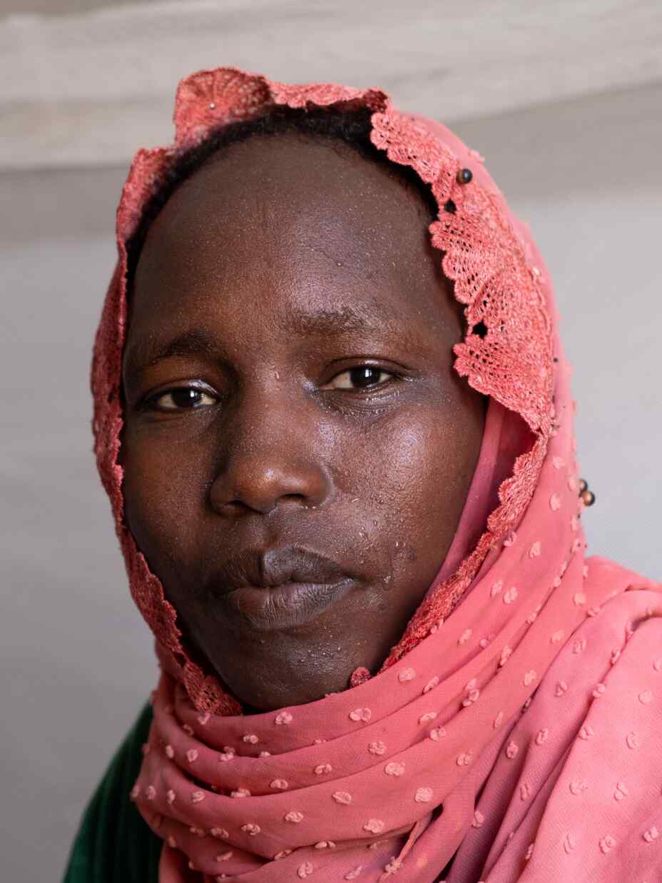 “When I left Sudan, my child wasn't old enough to walk on his own. I strapped him to my back despite my stomach. My stomach started to hurt, and I wondered if the child inside me would be able to come out healthy.” At the border, Raouda was spotted by IRC staff and referred to the health center in the Gaga camp to receive medical assistance for safe labor.