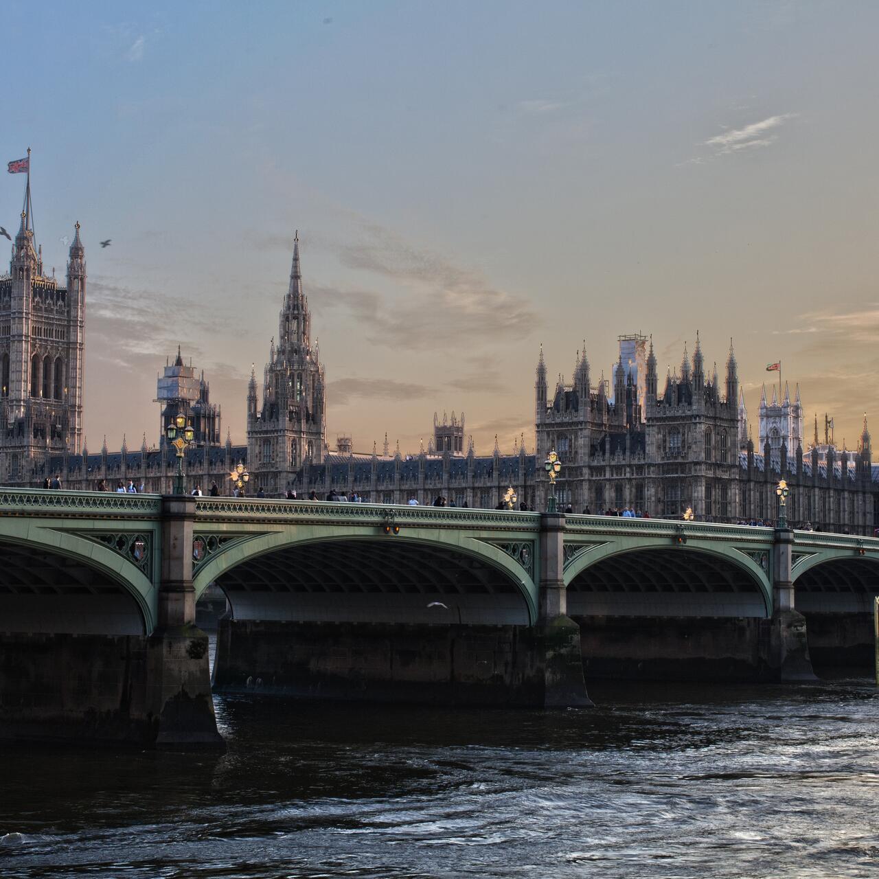 House of parliament in London at dusk