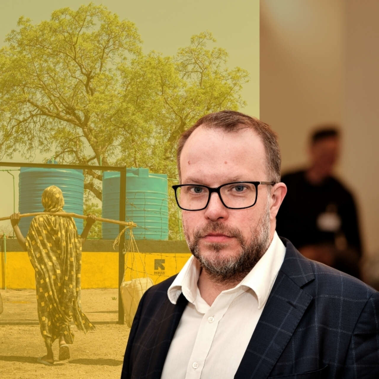 Montage, en flicka bär vatten i Sudan och ett porträtt av Johan Brosché som forskar om Sudan.