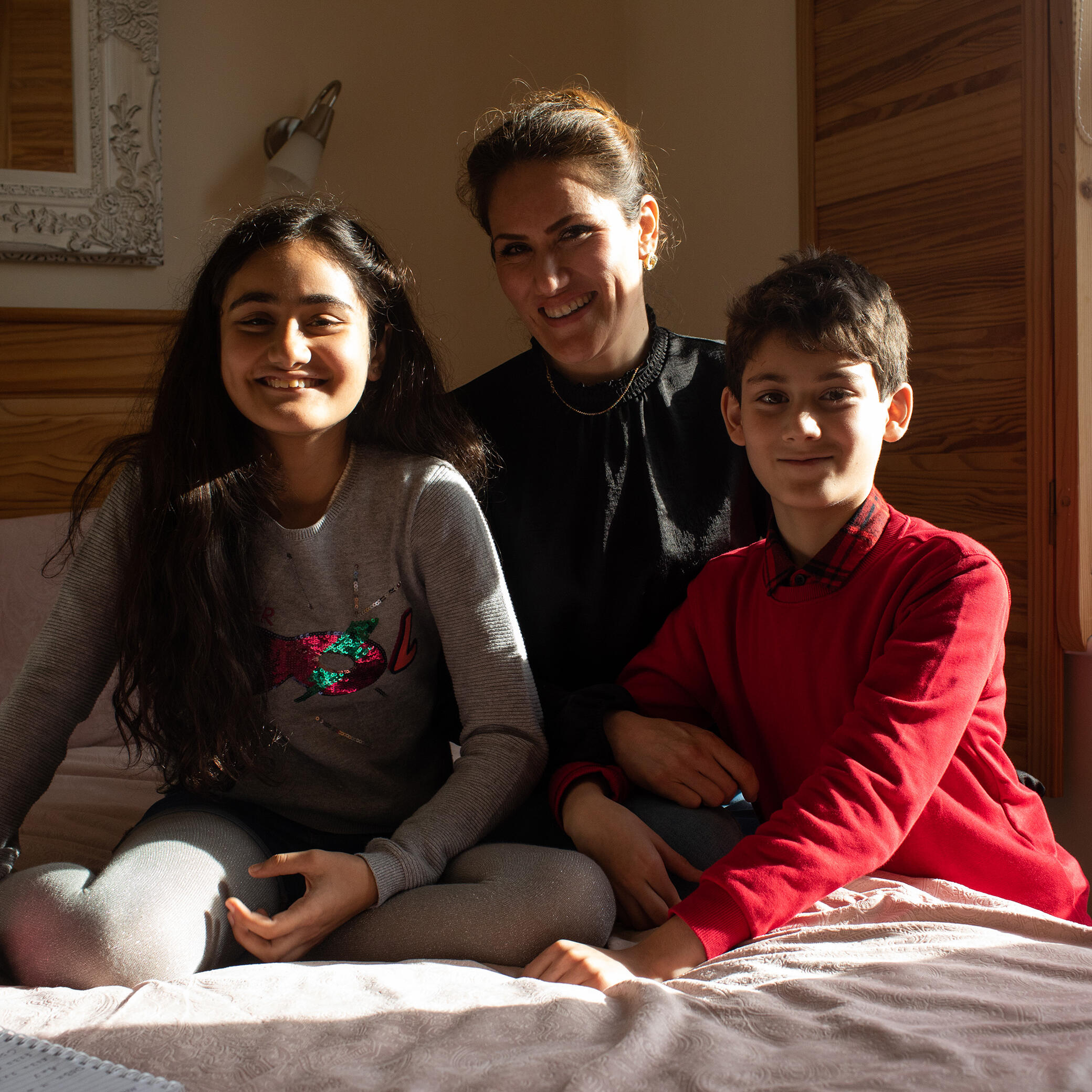 IRC client Zahra and her children