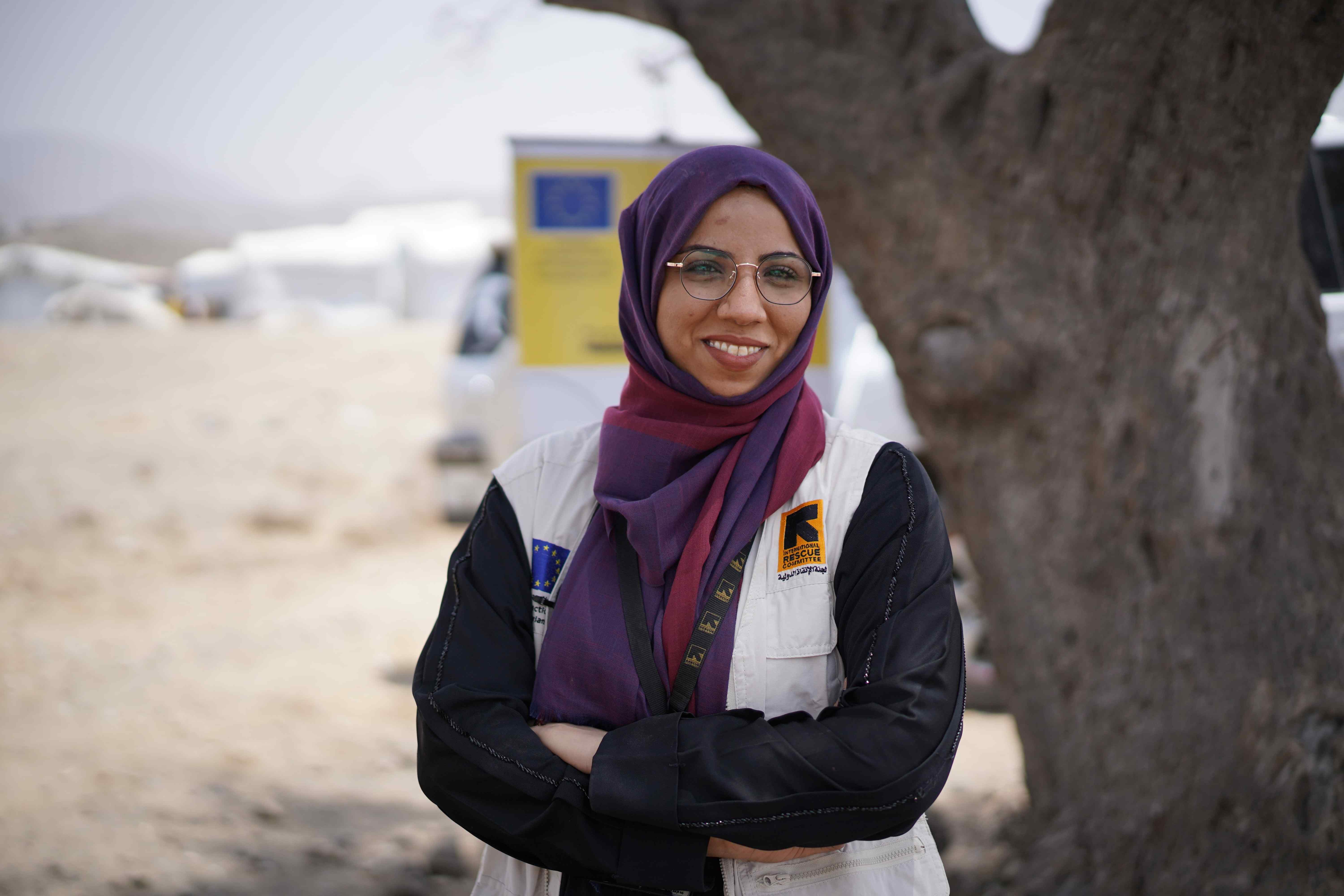 Dr Waood during her visit in Aden to inspect the EU-funded mobile health clinic and meet with mothers. 