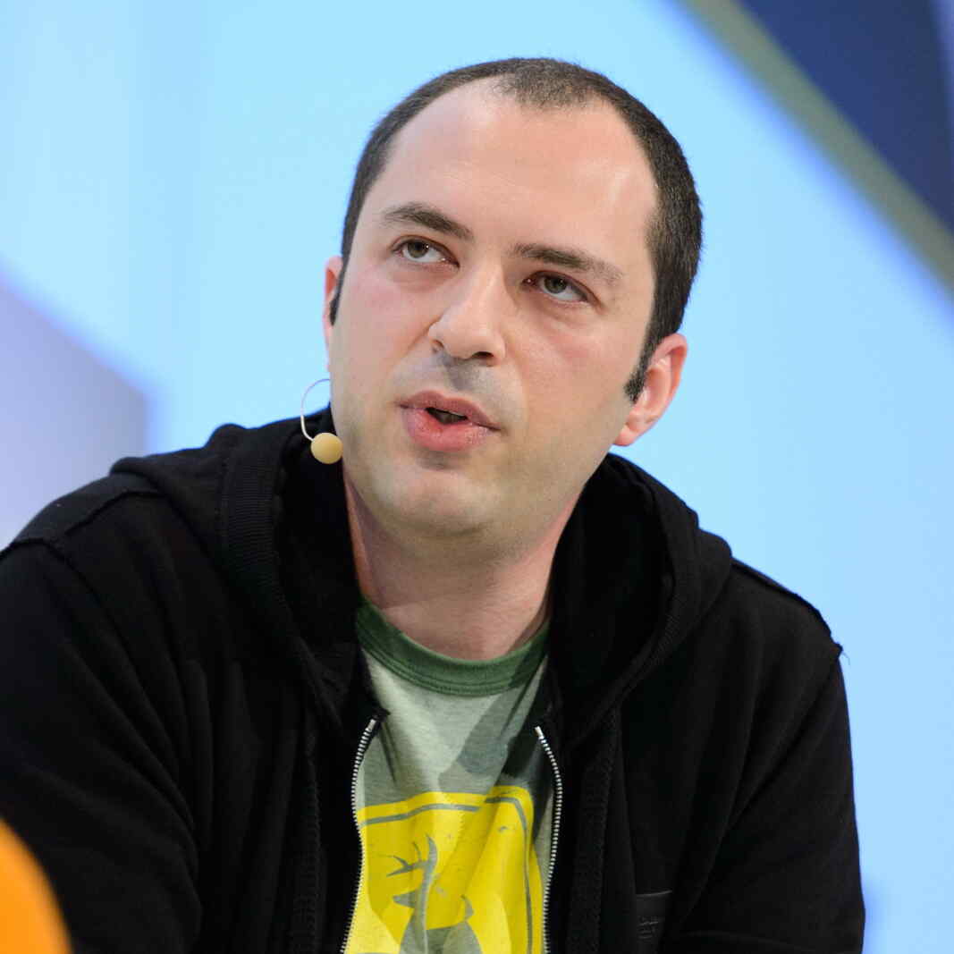 Jan Koum while giving a talk.