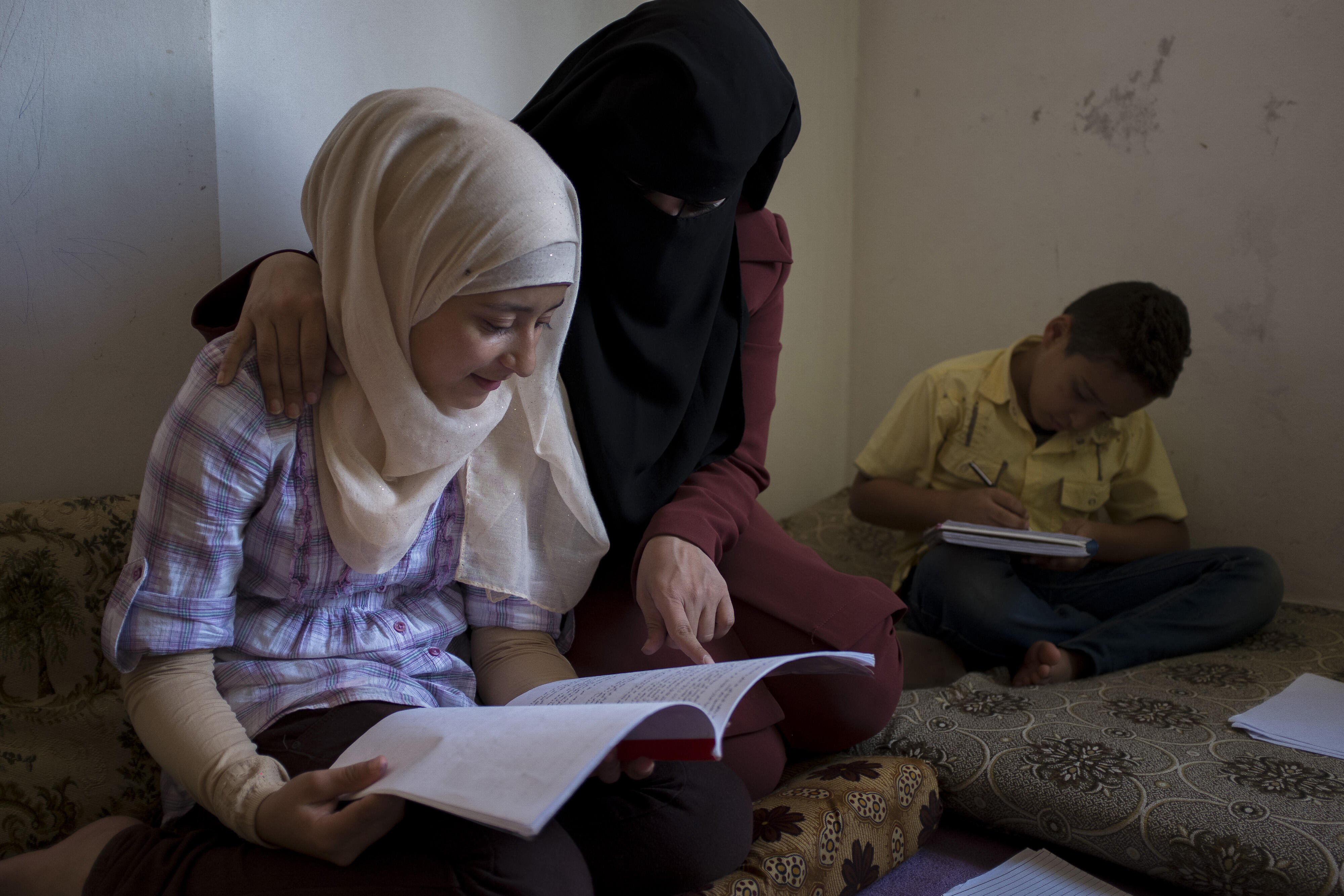 Syrian women and girls helped by counseling and Zumba