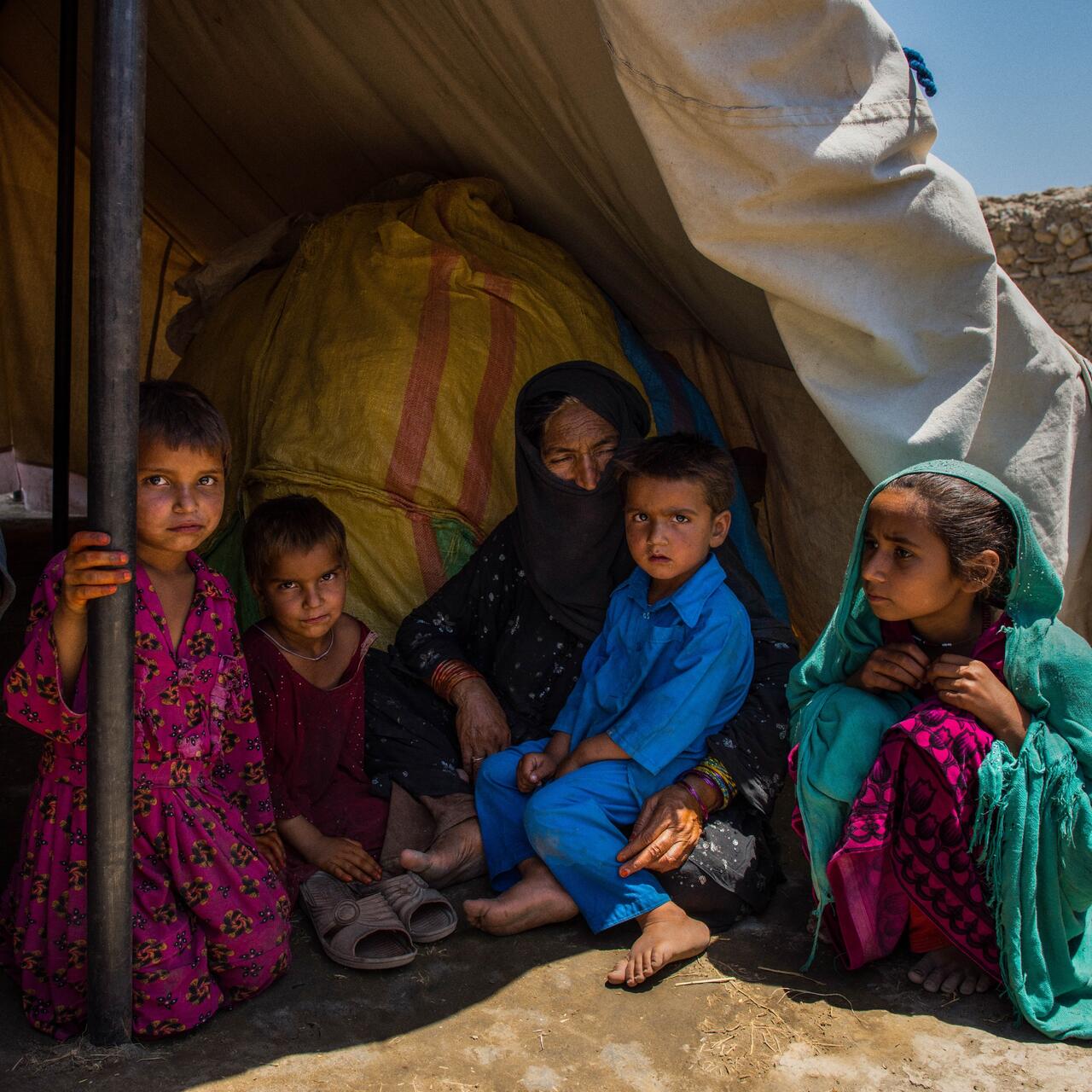 Help Afghanistan What Do Afghans Need Now International Rescue Committee Irc