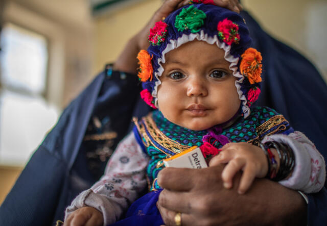 Five-month-old Seema and her mother Mosina