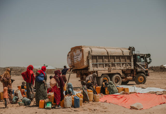 Women and girls fetch water at Kambe, Elele district, Somali Region