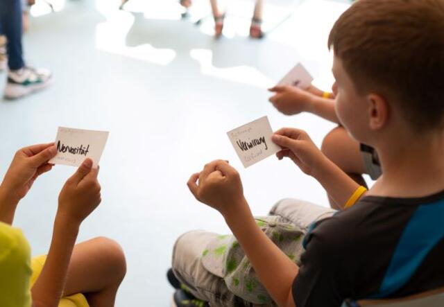 Kinder stärken ihre Resilienz beim Sommerferienprogramm von IRC Deutschland