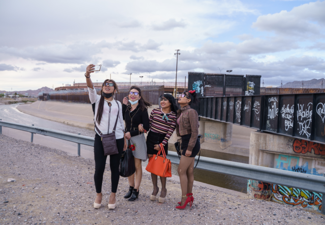 Fernanda and women from Casa De Colores