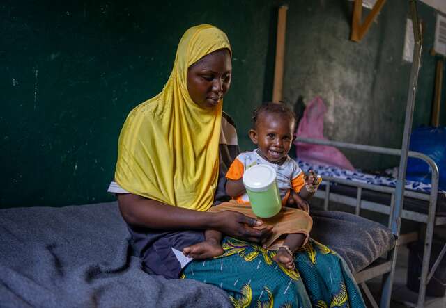12-month-old Fatou and her mother Fatoumata Kalako