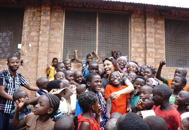 Danielle de Niese in Tanzania 2014