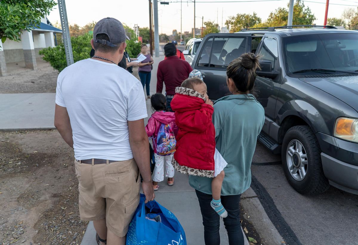 Central American families seeking asylum in the U.S. Central American families seeking asylum in the U.S.
