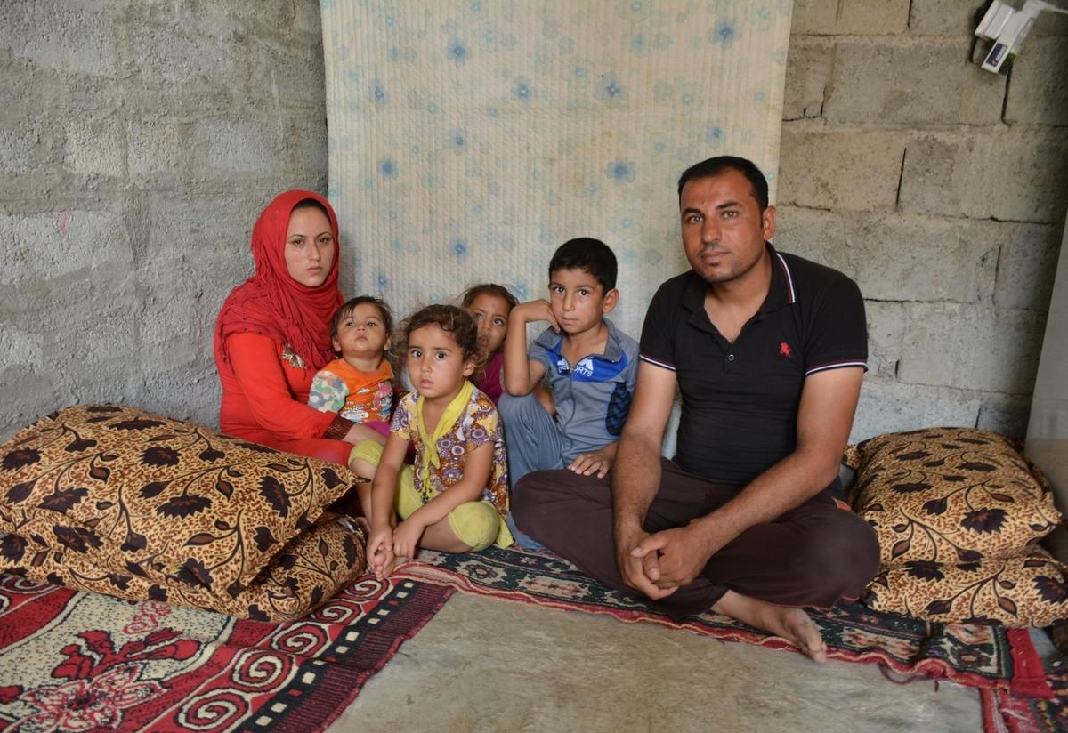 Displaced Iraqi family in Kirkuk Displaced Iraqi family in Kirkuk