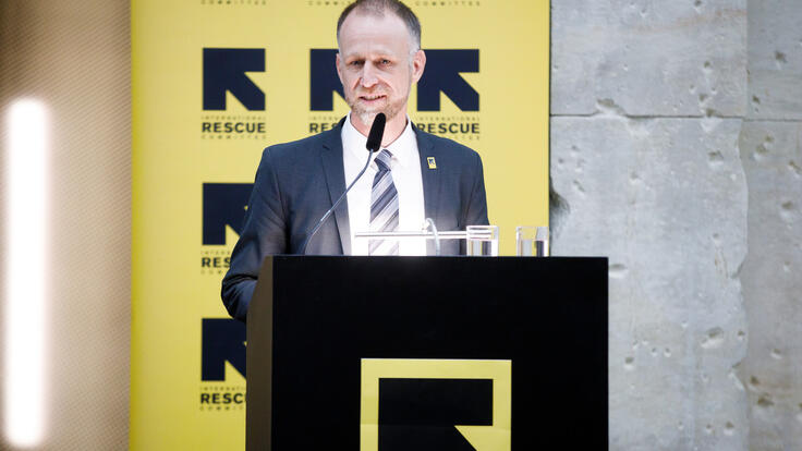 Ralph Achenbach auf dem Podium beim Einstein Humanitarian Dialog 2019