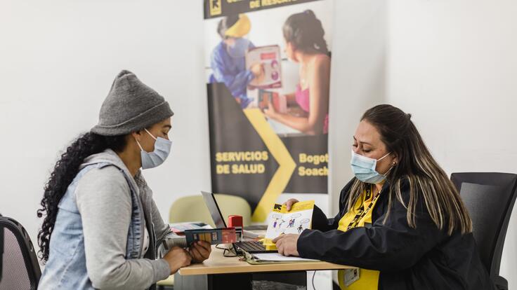Katty, a migrant from Venezuela, was diagnosed with cervical cancer in 2020. The IRC in Colombia supported her with basic medical services plus referrals so that she could get the treatment she needed.