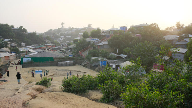 Blick auf das Lager Ukhiya in Cox's Bazar, wo Tausende von Rohingya leben, die vor der Gewalt in Myanmar geflohen sind. 