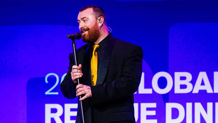 Sam Smith performs at the IRC's Global Rescue Dinner.