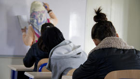 Girls in Arbat refugee camp